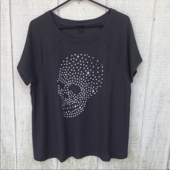 Host Pick!NWOT! Torrid waffle skull top - Picture 5 of 10